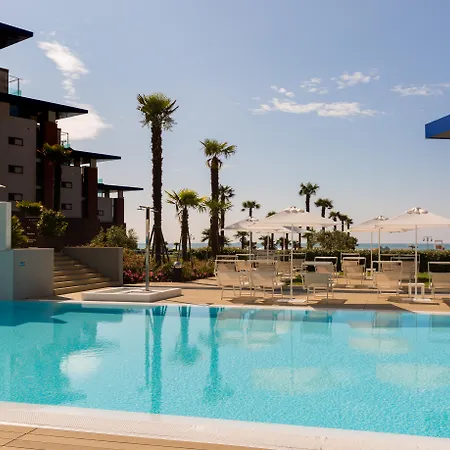 Almar Lido &